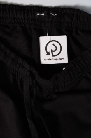 Pantaloni scurți de femei Sinsay, Mărime M, Culoare Negru, Preț 16,99 Lei