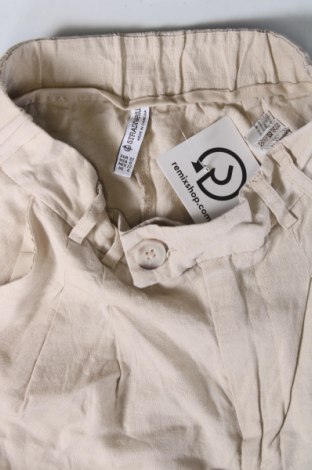 Pantaloni scurți de femei Stradivarius, Mărime XXS, Culoare Bej, Preț 26,99 Lei