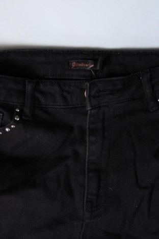 Pantaloni scurți de femei Stradivarius, Mărime S, Culoare Negru, Preț 28,99 Lei