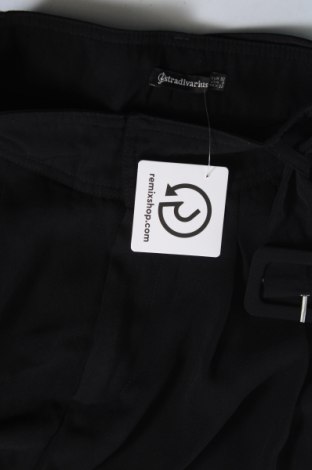 Pantaloni scurți de femei Stradivarius, Mărime XXS, Culoare Negru, Preț 24,99 Lei