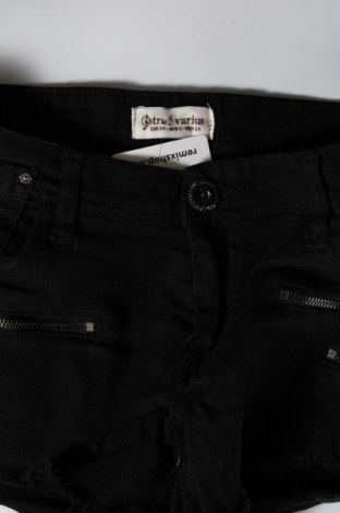 Pantaloni scurți de femei Stradivarius, Mărime S, Culoare Negru, Preț 40,99 Lei