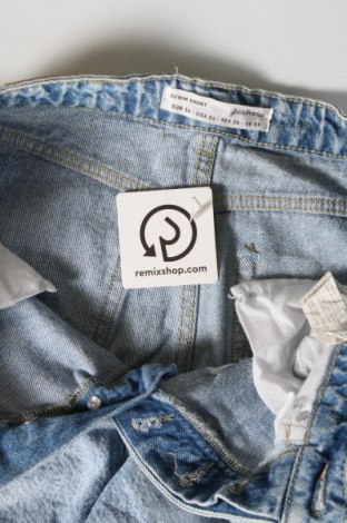 Pantaloni scurți de femei Stradivarius, Mărime S, Culoare Albastru, Preț 44,99 Lei