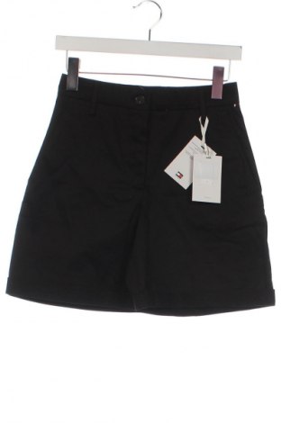 Pantaloni scurți de femei Tommy Hilfiger, Mărime XXS, Culoare Negru, Preț 544,99 Lei