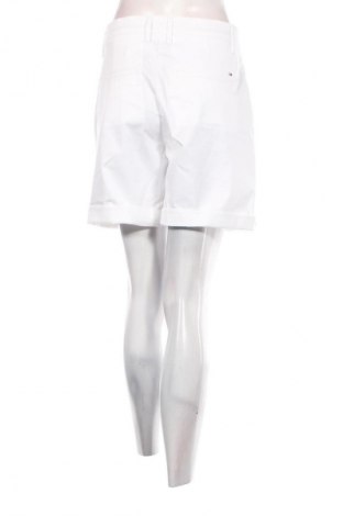 Női rövidnadrág Tommy Hilfiger, Méret L, Szín Fehér, Ár 41 959 Ft