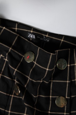 Дамски къс панталон Zara, Размер S, Цвят Многоцветен, Цена 9,49 лв.