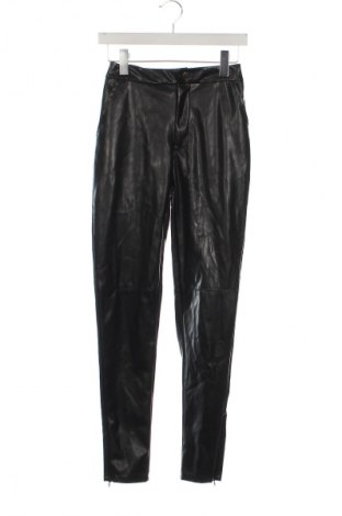 Pantaloni de piele pentru damă Love & Other Things, Mărime XS, Culoare Negru, Preț 281,12 Lei