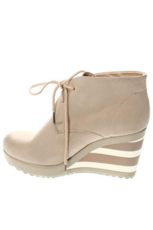 Damenschuhe, Größe 39, Farbe Beige, Preis 27,22 €