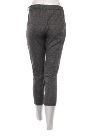 Pantaloni de femei, Mărime S, Culoare Gri, Preț 24,99 Lei