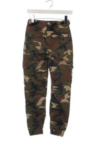 Pantaloni de femei Bershka, Mărime XXS, Culoare Multicolor, Preț 21,99 Lei