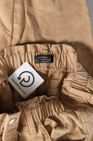 Damenhose Bershka, Größe M, Farbe Beige, Preis 6,49 €