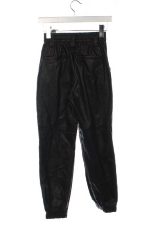 Damenhose Bershka, Größe XS, Farbe Schwarz, Preis 5,49 €