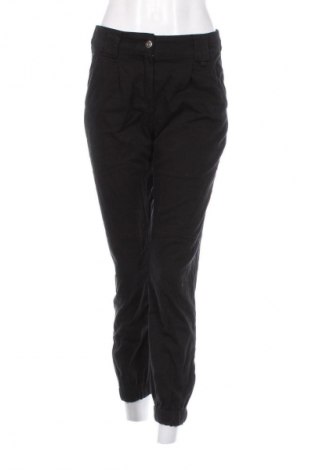 Pantaloni de femei Bershka, Mărime M, Culoare Negru, Preț 38,99 Lei