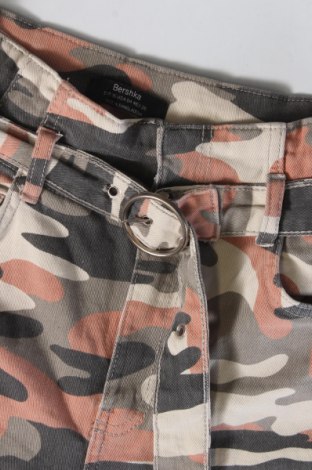 Damenhose Bershka, Größe S, Farbe Mehrfarbig, Preis € 4,99