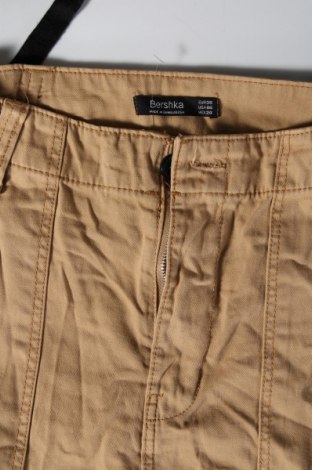 Damenhose Bershka, Größe M, Farbe Beige, Preis € 5,99