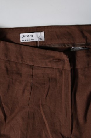 Damenhose Bershka, Größe M, Farbe Braun, Preis 20,49 €