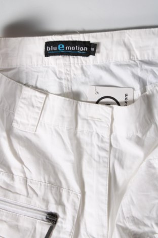 Damenhose Blue Motion, Größe M, Farbe Weiß, Preis 12,49 €