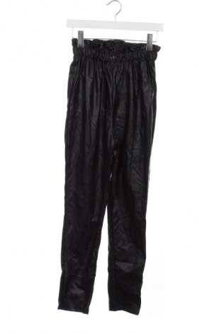 Pantaloni de femei Boohoo, Mărime M, Culoare Negru, Preț 95,99 Lei