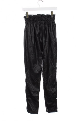 Pantaloni de femei Boohoo, Mărime M, Culoare Negru, Preț 95,99 Lei