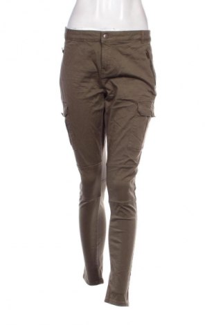 Damenhose Clockhouse, Größe XL, Farbe Grün, Preis 20,49 €