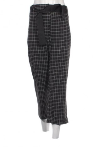 Pantaloni de femei Corte Dei Gonzaga, Mărime XL, Culoare Multicolor, Preț 444,99 Lei