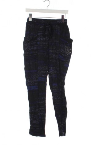 Pantaloni de femei Desigual, Mărime XS, Culoare Multicolor, Preț 100,99 Lei