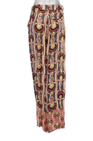 Pantaloni de femei Dixie, Mărime M, Culoare Multicolor, Preț 470,99 Lei