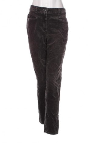 Pantaloni de femei Gerry Weber, Mărime L, Culoare Gri, Preț 67,99 Lei