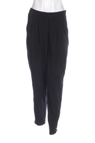 Pantaloni de femei Gestuz, Mărime S, Culoare Negru, Preț 126,99 Lei