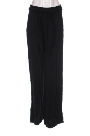 Pantaloni de femei Gestuz, Mărime M, Culoare Negru, Preț 110,99 Lei