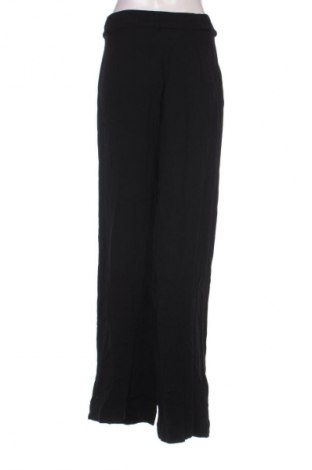 Pantaloni de femei Gestuz, Mărime M, Culoare Negru, Preț 158,99 Lei