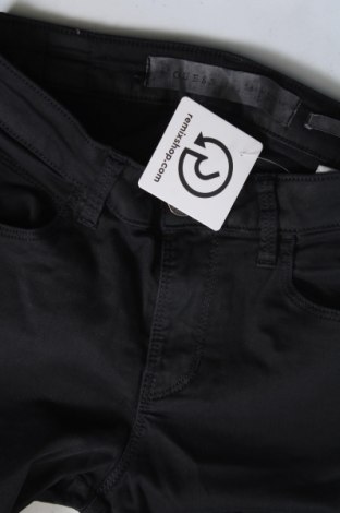 Pantaloni de femei Guess, Mărime XS, Culoare Negru, Preț 190,87 Lei