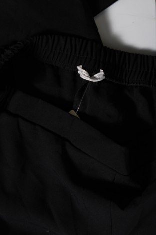 Pantaloni de femei Intimissimi, Mărime L, Culoare Negru, Preț 95,99 Lei