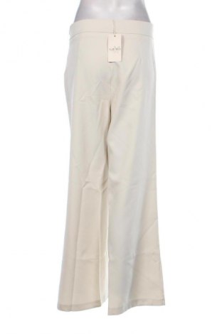 Damenhose KIKISIX, Größe M, Farbe Beige, Preis 24,49 €