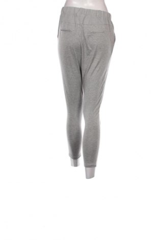 Pantaloni de femei Kaffe, Mărime S, Culoare Gri, Preț 20,99 Lei