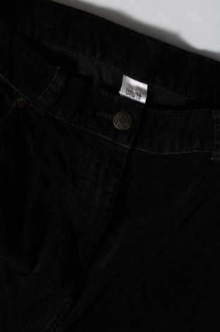 Pantaloni de femei Marks & Spencer, Mărime L, Culoare Negru, Preț 19,99 Lei