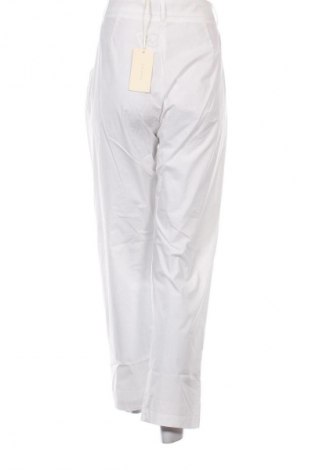 Pantaloni de femei Momoni, Mărime XL, Culoare Alb, Preț 1.046,99 Lei