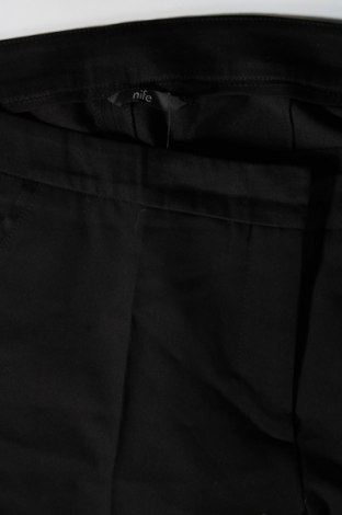 Damenhose Nife, Größe M, Farbe Schwarz, Preis 15,99 €