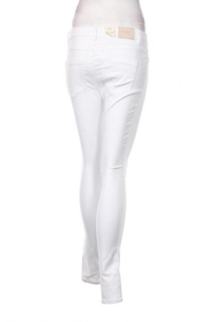 Pantaloni de femei ONLY, Mărime M, Culoare Alb, Preț 119,01 Lei