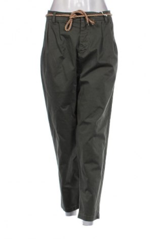 Damenhose Over-D, Größe L, Farbe Grün, Preis 42,49 €