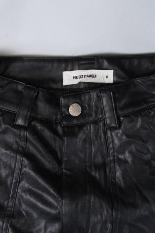 Pantaloni de femei Perfect Stranger, Mărime XXS, Culoare Negru, Preț 60,99 Lei