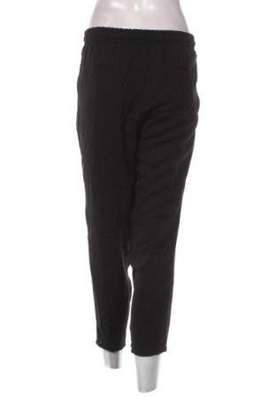 Pantaloni de femei Pull&Bear, Mărime L, Culoare Negru, Preț 48,99 Lei