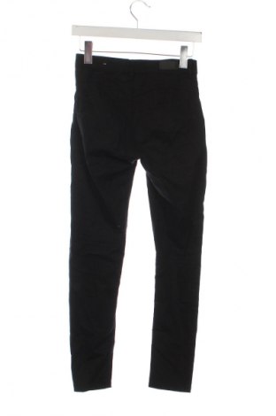 Pantaloni de femei Pull&Bear, Mărime XS, Culoare Negru, Preț 95,99 Lei