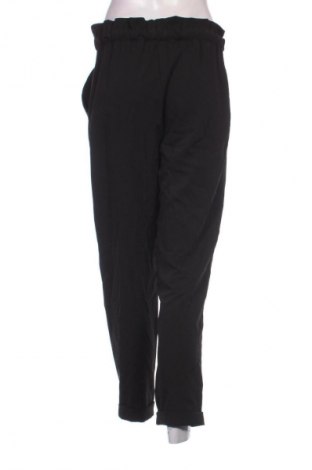 Pantaloni de femei Pull&Bear, Mărime M, Culoare Negru, Preț 28,99 Lei