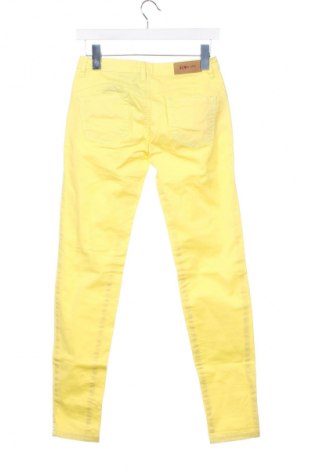 Pantaloni de femei Rinascimento, Mărime XS, Culoare Galben, Preț 92,99 Lei