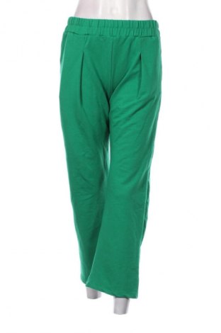 Pantaloni trening de femei SoBe, Mărime M, Culoare Verde, Preț 35,99 Lei