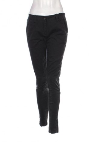 Pantaloni de femei Soaked In Luxury, Mărime L, Culoare Negru, Preț 203,99 Lei