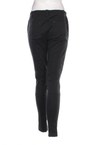 Pantaloni de femei Soaked In Luxury, Mărime L, Culoare Negru, Preț 203,99 Lei