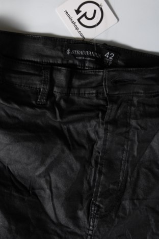 Pantaloni de femei Stradivarius, Mărime L, Culoare Negru, Preț 48,99 Lei