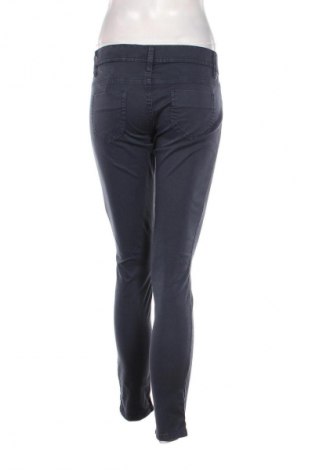 Pantaloni de femei United Colors Of Benetton, Mărime M, Culoare Albastru, Preț 134,99 Lei