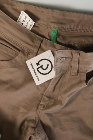 Pantaloni de femei United Colors Of Benetton, Mărime XXS, Culoare Bej, Preț 21,99 Lei